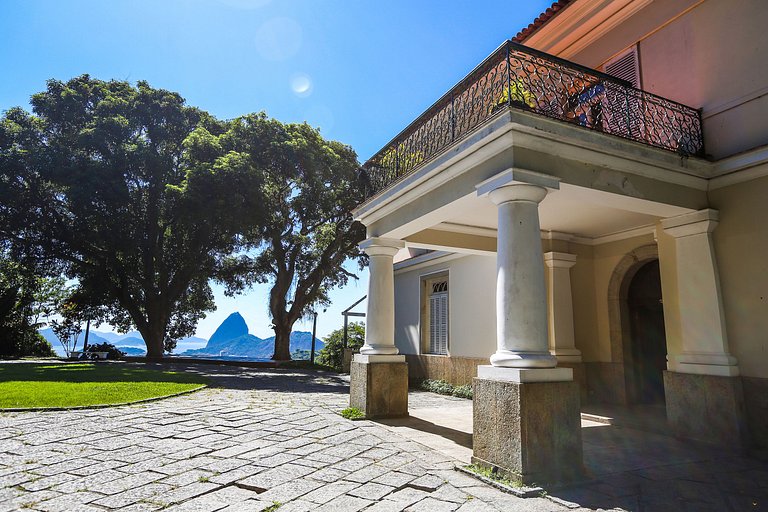 Enorme Mansão em Santa Teresa Rj