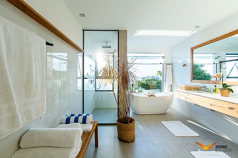 Elegancia contemporánea y vistas inolvidables en Joatinga