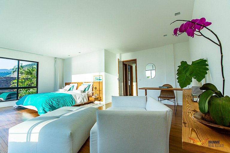 Elegância Contemporânea e Vista Inesquecível no Joatinga