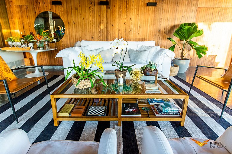 Elegancia contemporánea y vistas inolvidables en Joatinga