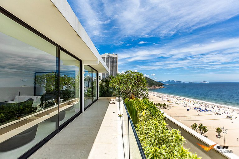Majestic Oceanview Penthouse