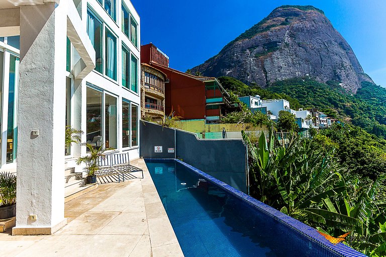 Linda Casa na Joatinga com vista Deslumbrante