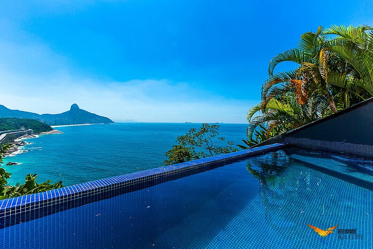 Linda Casa na Joatinga com vista Deslumbrante