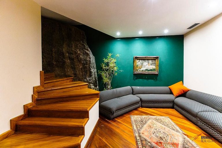 Casa na Joatinga com área de lazer e vista deslumbrante
