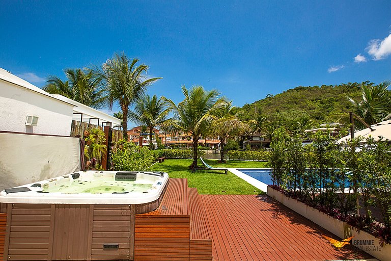 Linda Casa no Condomínio Villa Frade Angra