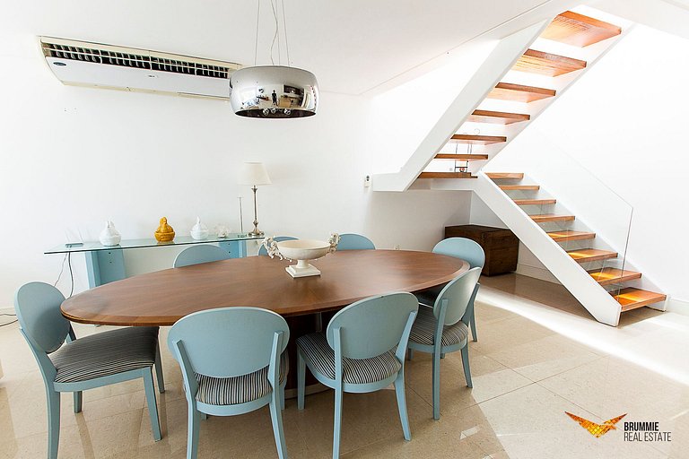 Beautiful House at Villa Frade Angra