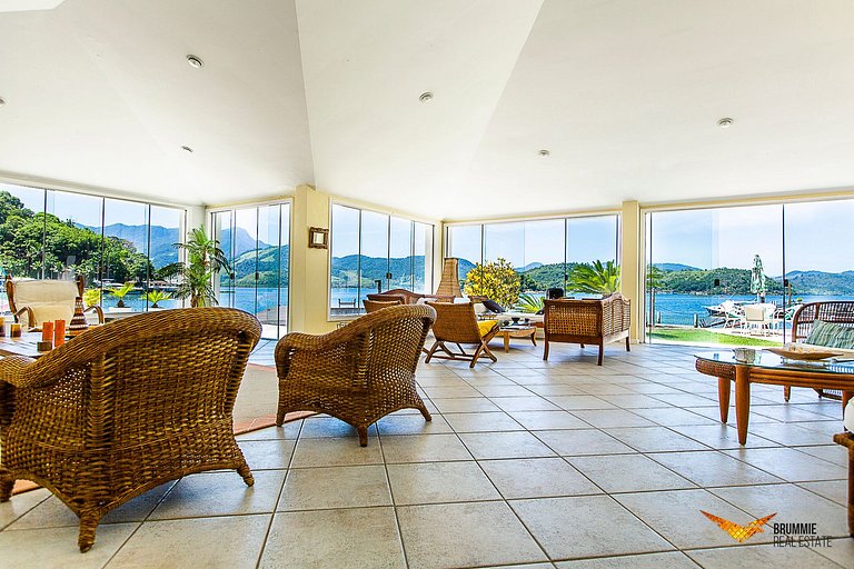 Casa Privada em Frente a Praia em Angra dos Reis