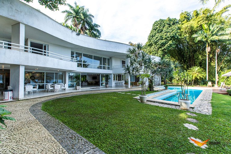 Casa deslumbrante à beira-mar em Angra dos Reis