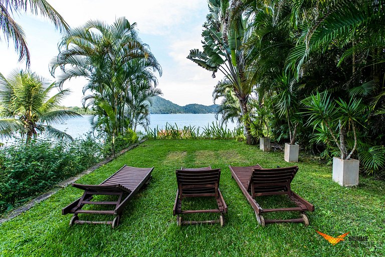 Casa deslumbrante à beira-mar em Angra dos Reis
