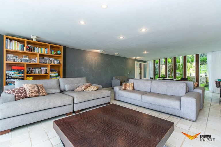 Casa deslumbrante à beira-mar em Angra dos Reis
