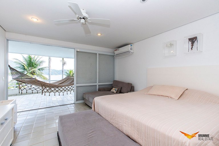 Casa deslumbrante à beira-mar em Angra dos Reis