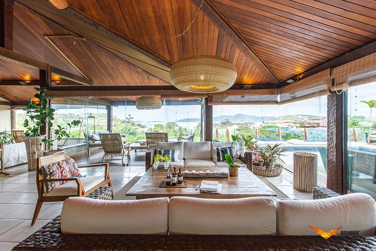 Magnificent Beachfront Mansion in Búzios