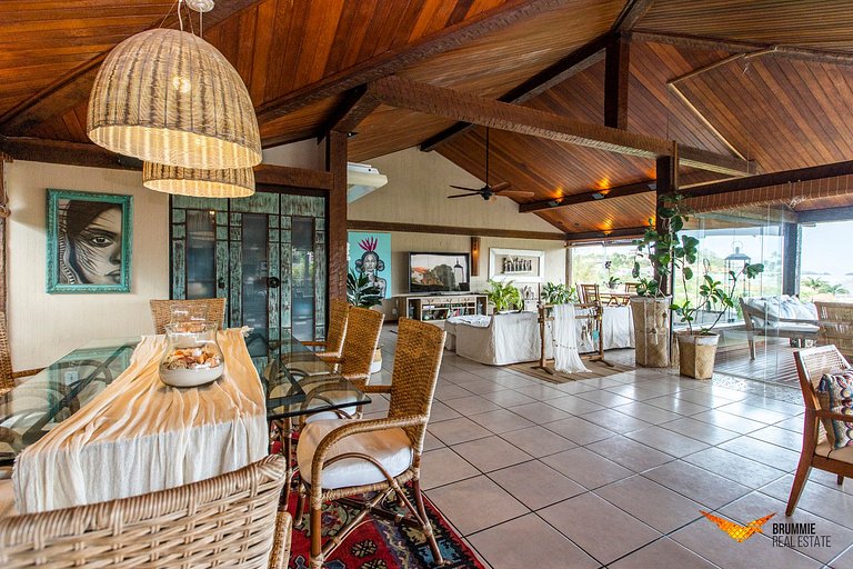 Magnificent Beachfront Mansion in Búzios