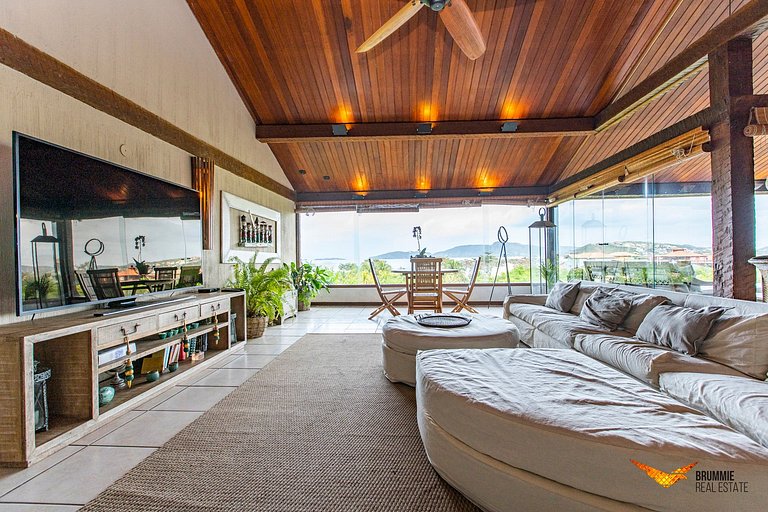 Mansão a Beira Mar em Buzios