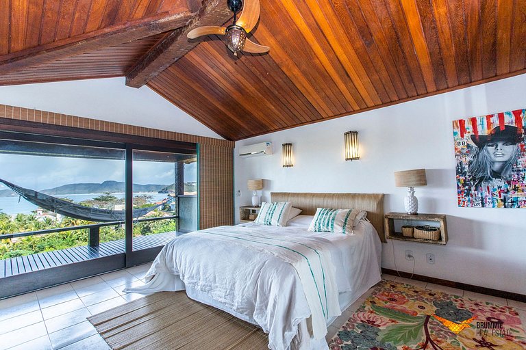 Magnificent Beachfront Mansion in Búzios