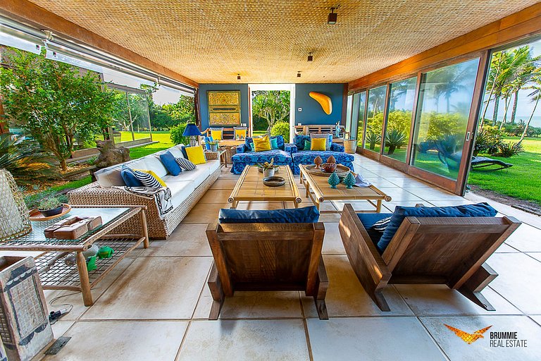 Tropical Beachfront Retreat in Búzios
