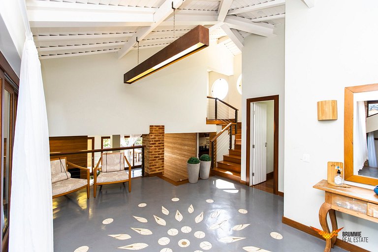 Incrível Casa em Búzios com Vista Linda