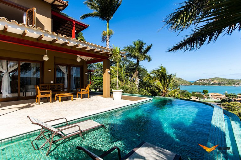 Incrível Casa em Búzios com Vista Linda
