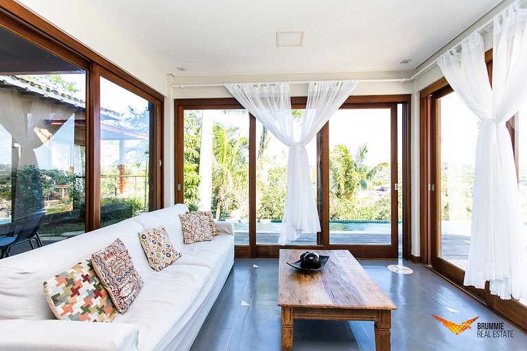 Incrível Casa em Búzios com Vista Linda