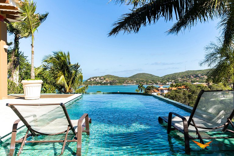 Incrível Casa em Búzios com Vista Linda