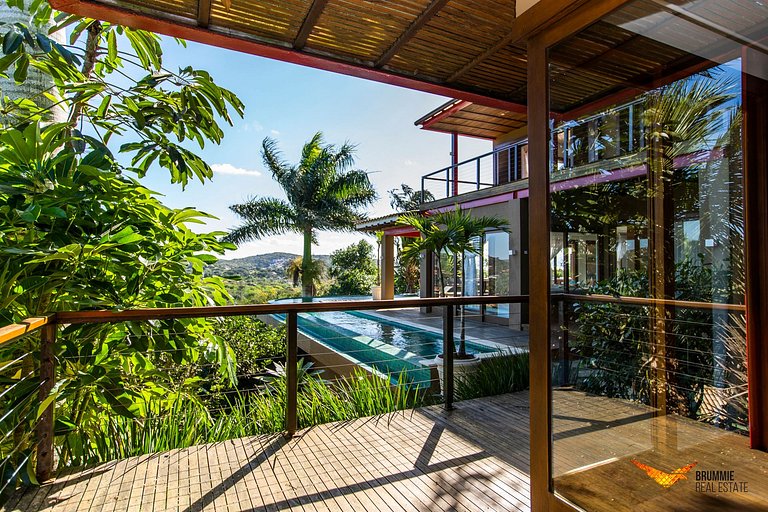 Incrível Casa em Búzios com Vista Linda