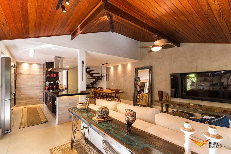 Casa Moderna em Armação dos Búzios