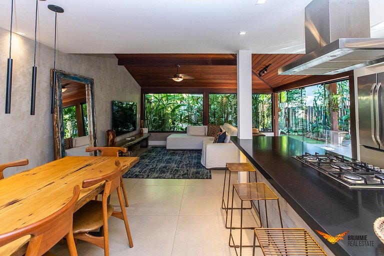 Casa Moderna em Armação dos Búzios