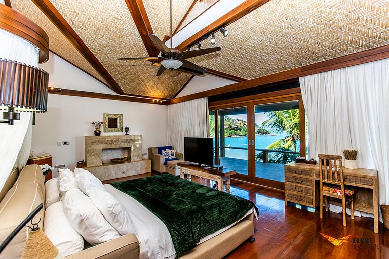 A Sanctuary of Serenity and Sophistication in Búzios