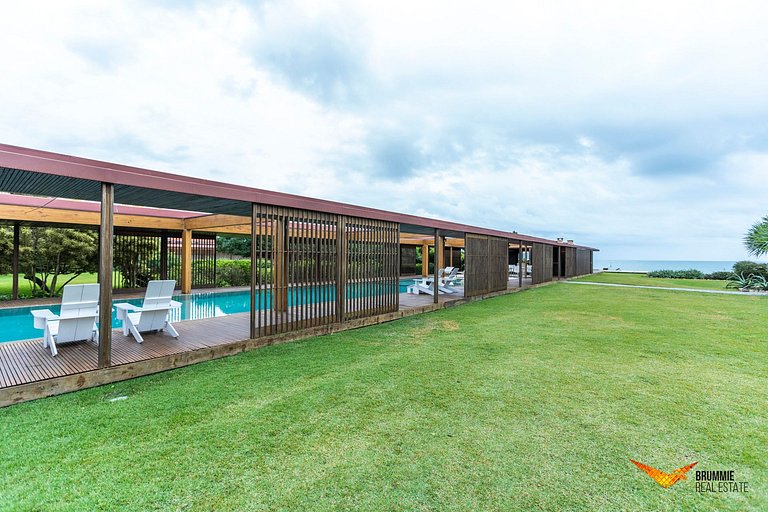 Elegant & Eco-Friendly Resort by the Sea