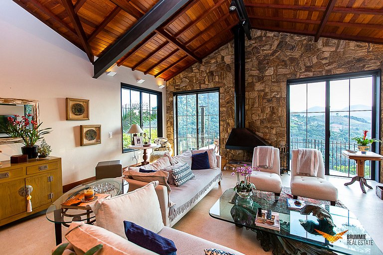 Vila na Serra com vistas deslumbrantes