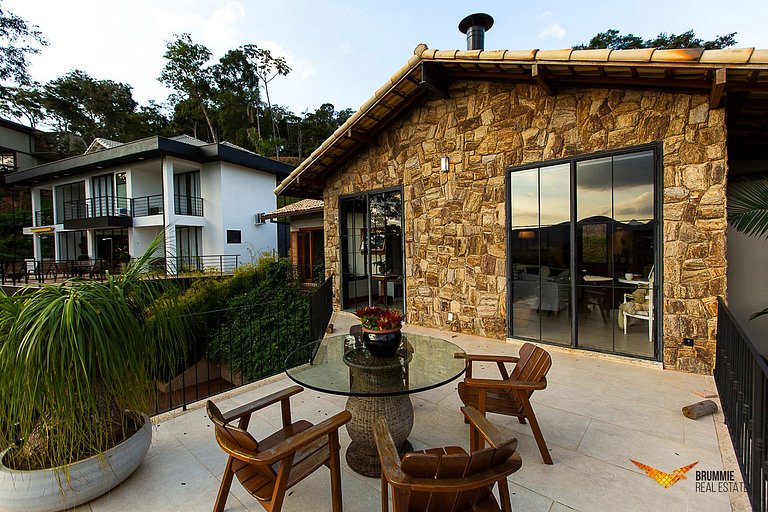 Vila na Serra com vistas deslumbrantes