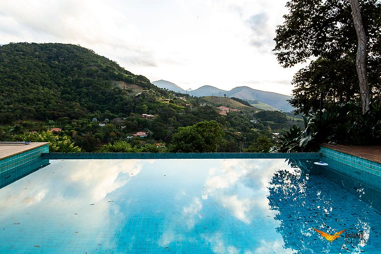 Vila na Serra com vistas deslumbrantes