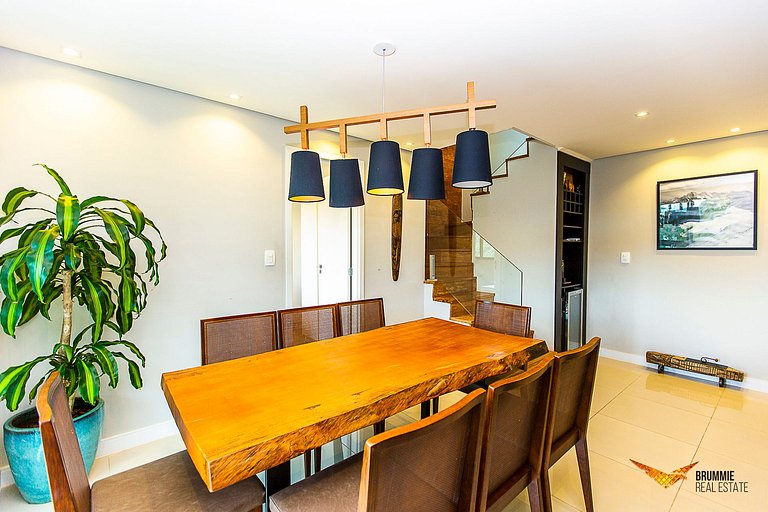 Duplex Penthouse in the Center of Itaipava