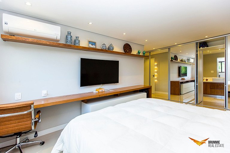 Duplex Penthouse in the Center of Itaipava