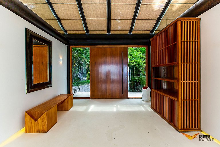 Amazing Mansion with Sea View in São Conrado
