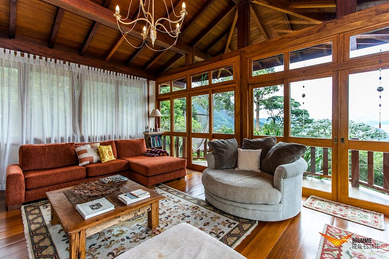 Hermosa casa en la sierra de Itaipava