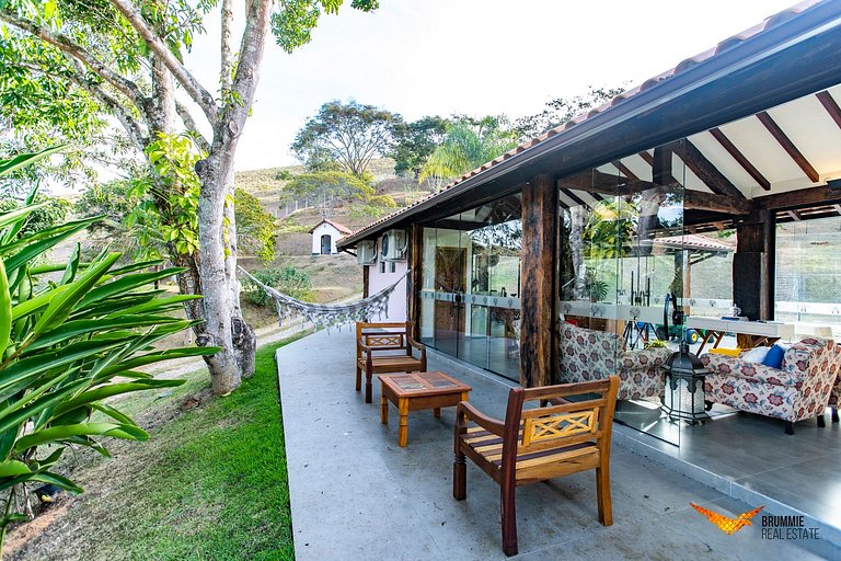 Sitio Paradisíaco na Serra