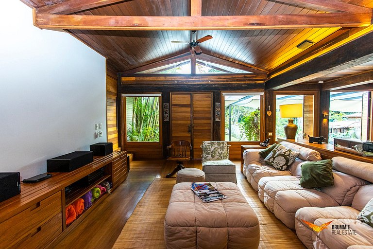 Extraordinário Sítio em Petrópolis