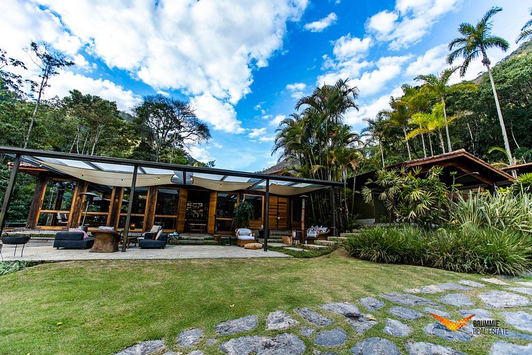 Extraordinário Sítio em Petrópolis