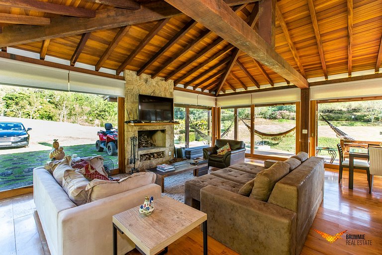 Beautiful Cozy House in Petropolis