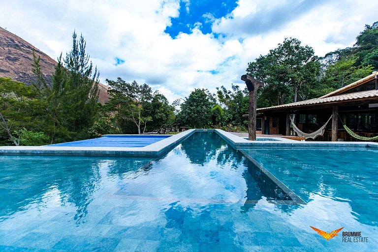 Casa com Piscina em Petrópolis
