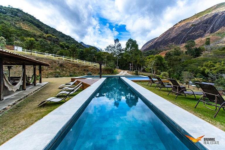 Casa com Piscina em Petrópolis