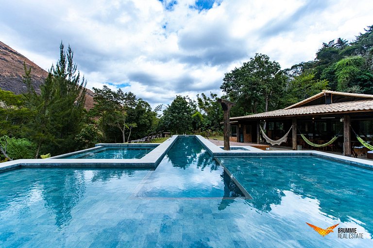 Casa com Piscina em Petrópolis