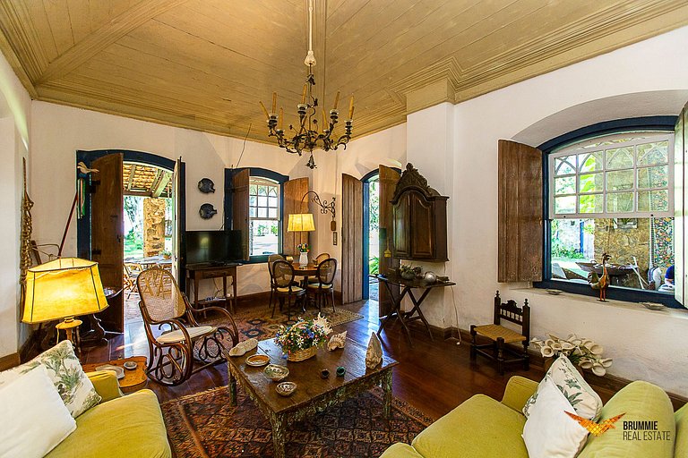 Seaside Charm in Paraty