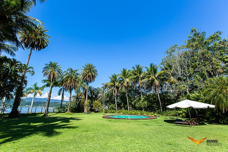 Seaside Charm in Paraty