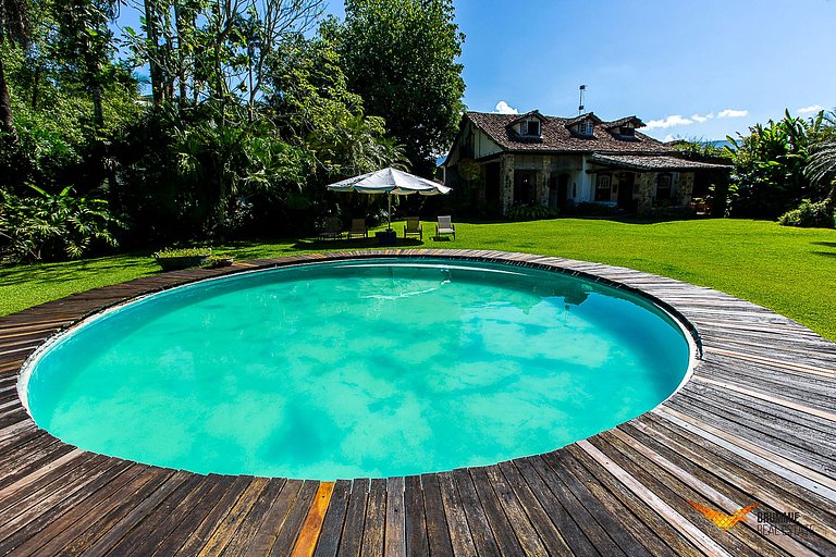 Seaside Charm in Paraty