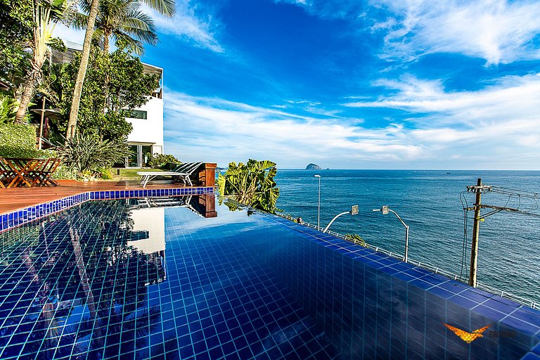 Casa com Linda Vista para O Rio de Janeiro