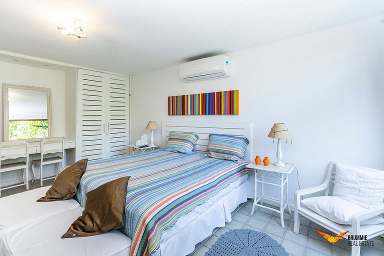 Linda Casa Pé na Areia em Angra dos Reis