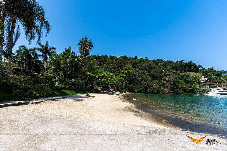 Linda Casa Pé na Areia em Angra dos Reis