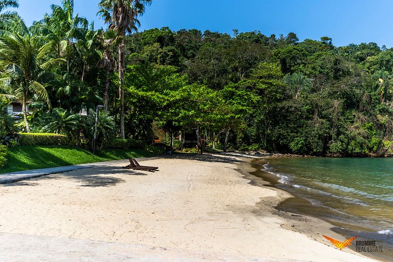 Linda Casa Pé na Areia em Angra dos Reis
